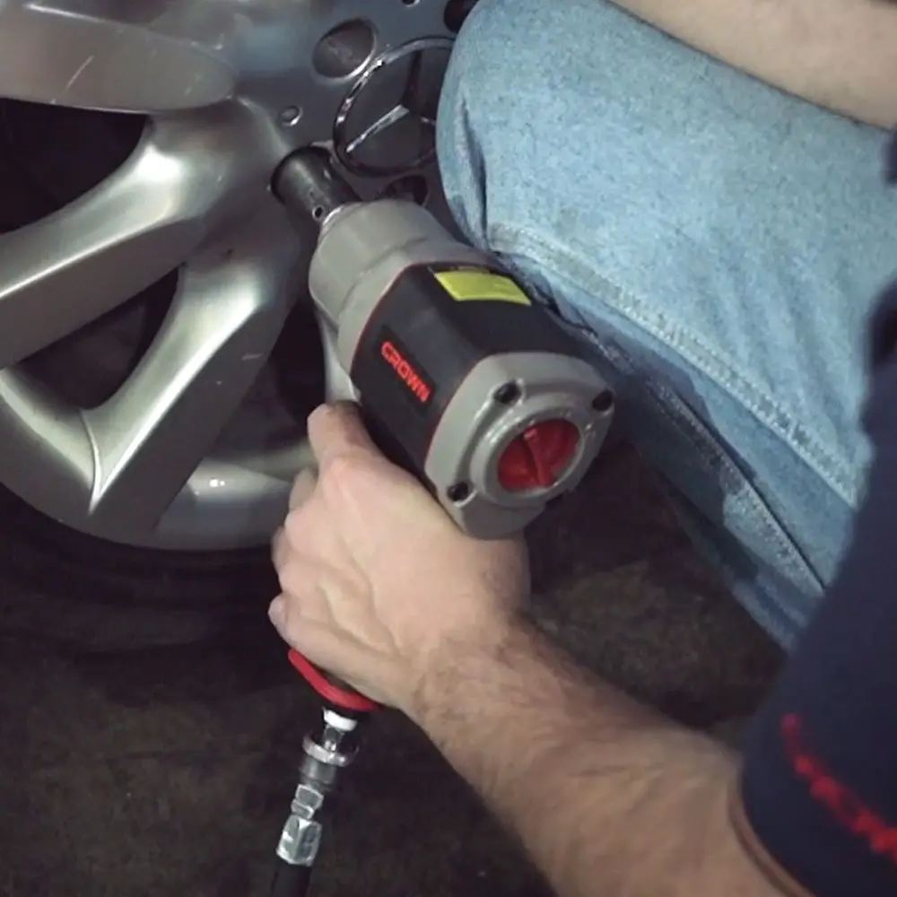 CROWN CT38115 1/2" Air Impact Wrench